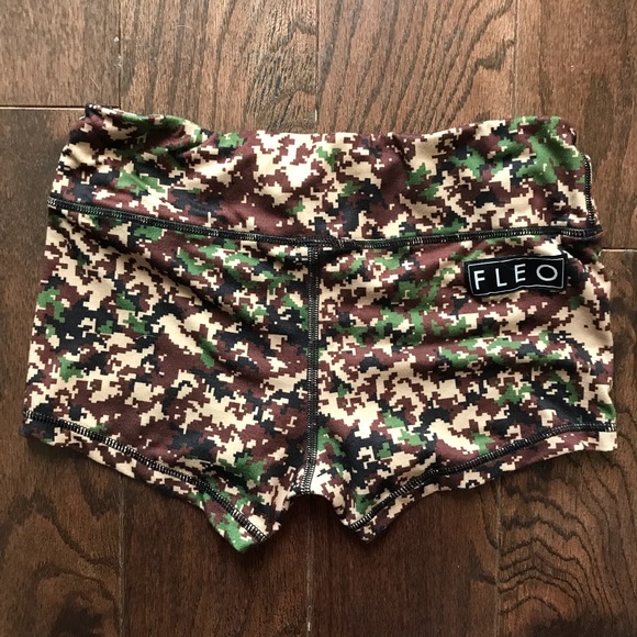 Fleo Pants - Digital Camo FLEO Shorts